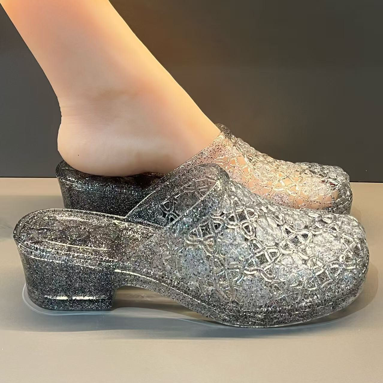 Jelly Sandal Women - Yeni Işıltılı Kesikli Sandaletler Kadınlar Kalın